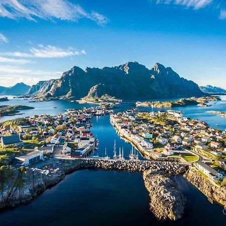 Gammelskola Apartments Henningsvaer Exterior foto